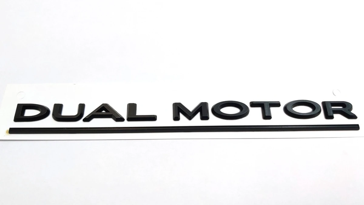 5 Эмблема "DUAL MOTOR" matt black крышки багажника Tesla all models 1484849-00-A