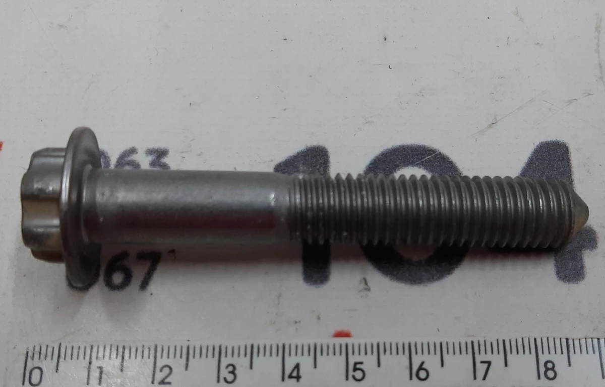 Front engine mounting bracket bolt right AWD Tesla model X, S REST 1475190-00-B