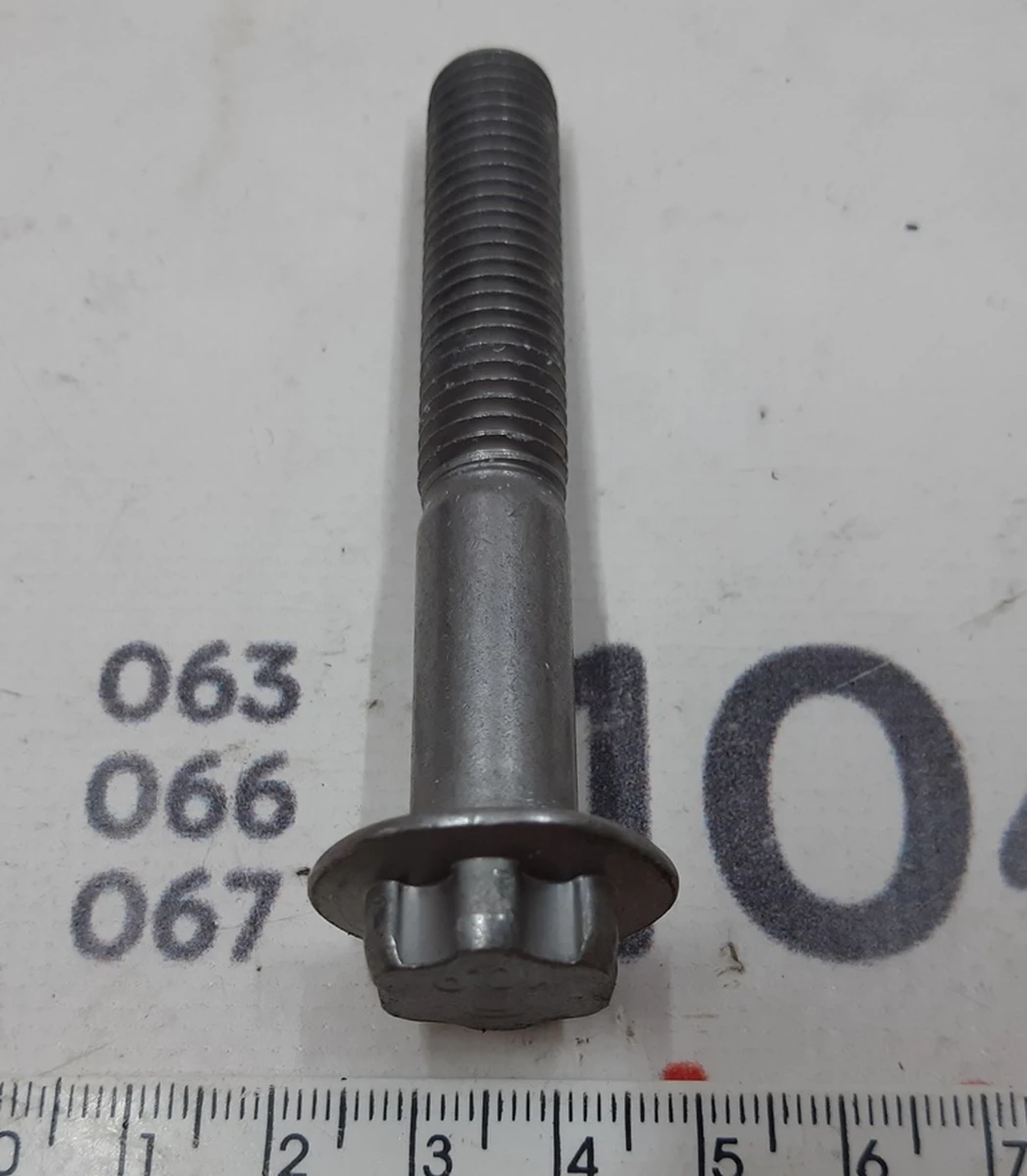 Front engine mounting bracket bolt right AWD Tesla model X, S REST 1475190-00-B