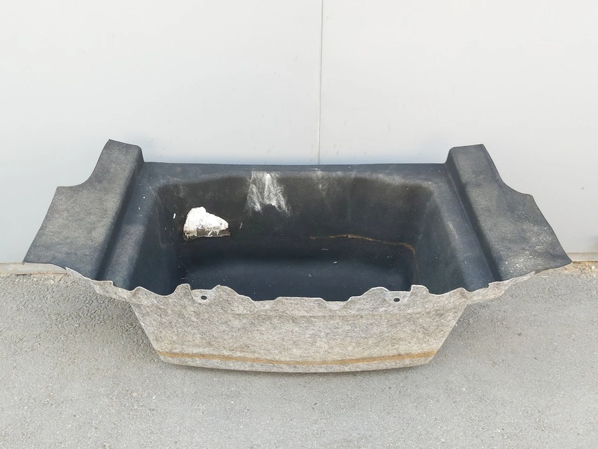 2 Килимове покриття багажника задня частина (корито) текстиль Tesla model 3 1479703-00-A