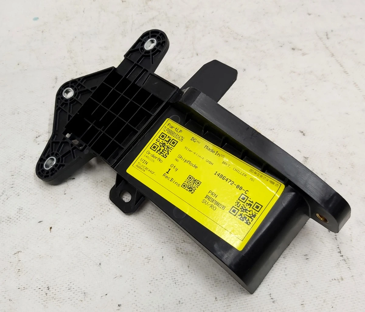 Кронштейн теплообмінника/чілера (CHILLER) NEW Tesla model X 1486472-00-C