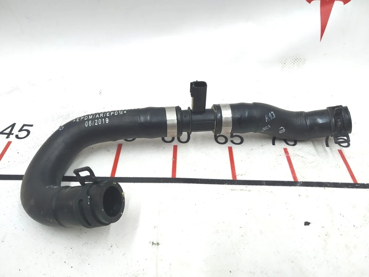 26 Шланг системи охолодження батареї із датчиком Tesla model X 1486487-00-B