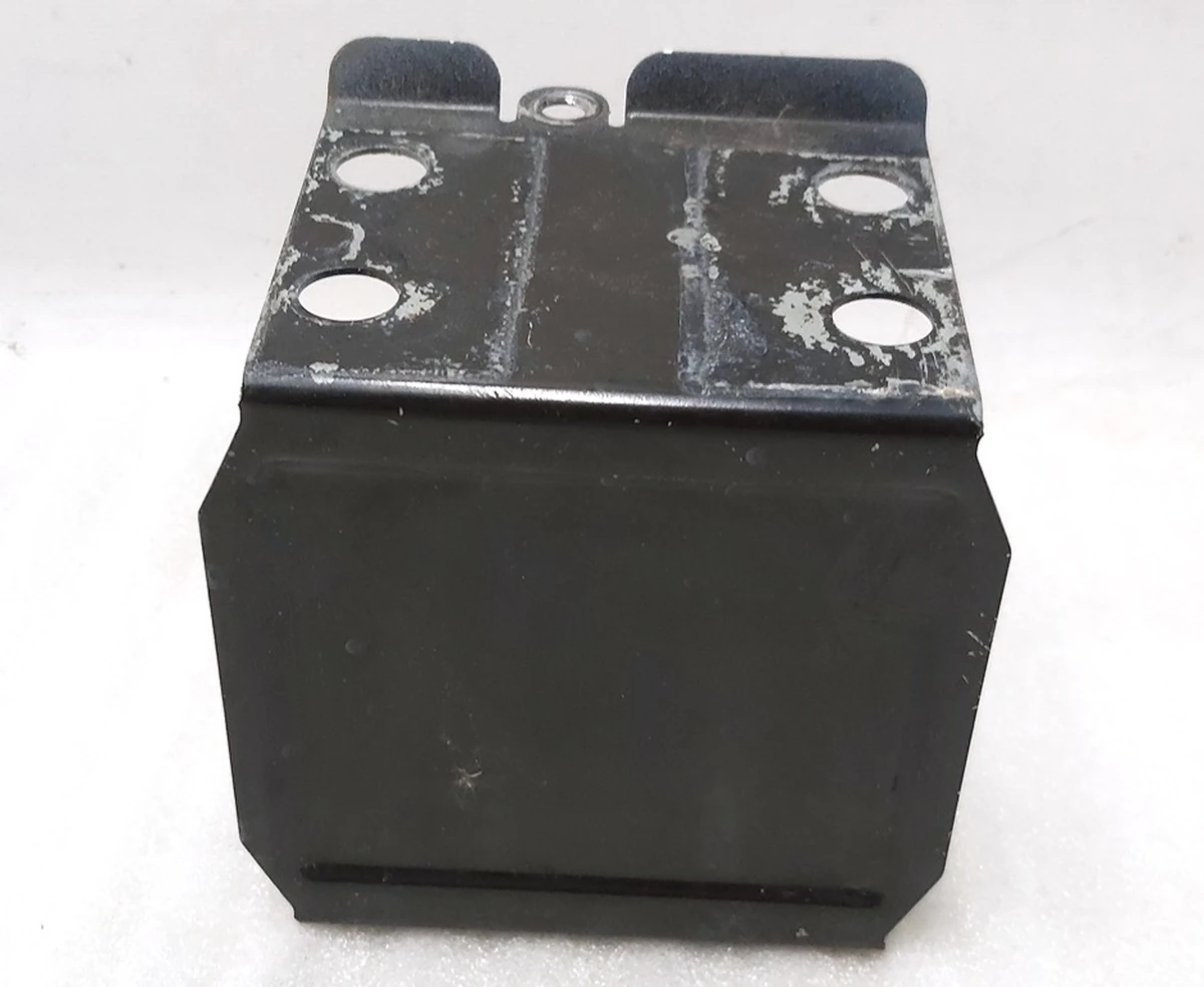 Front left right side member plug Tesla model Y 1487461-1487462