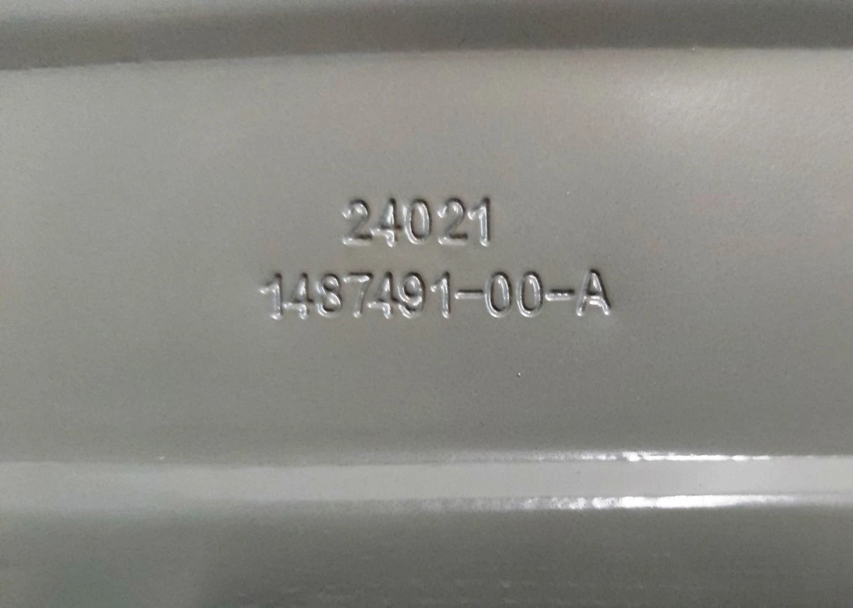 25 ASY - FEM BRKT LH Tesla model Y 1487491-00-A 1504589-S0-A