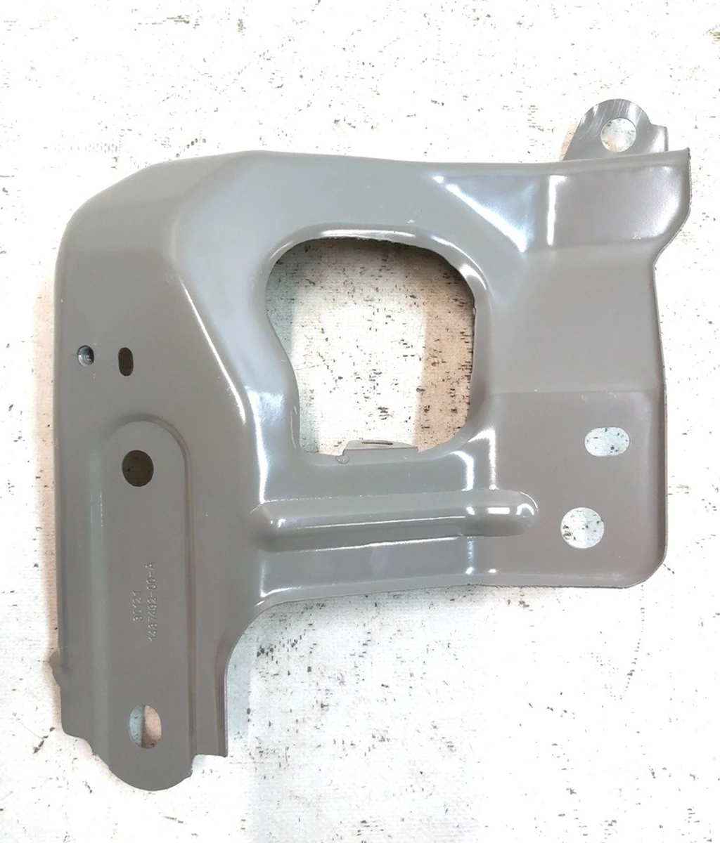 26 Кронштейн лонжерона правого крыла Tesla model Y 1487492-S0-A 1504590-S0-A