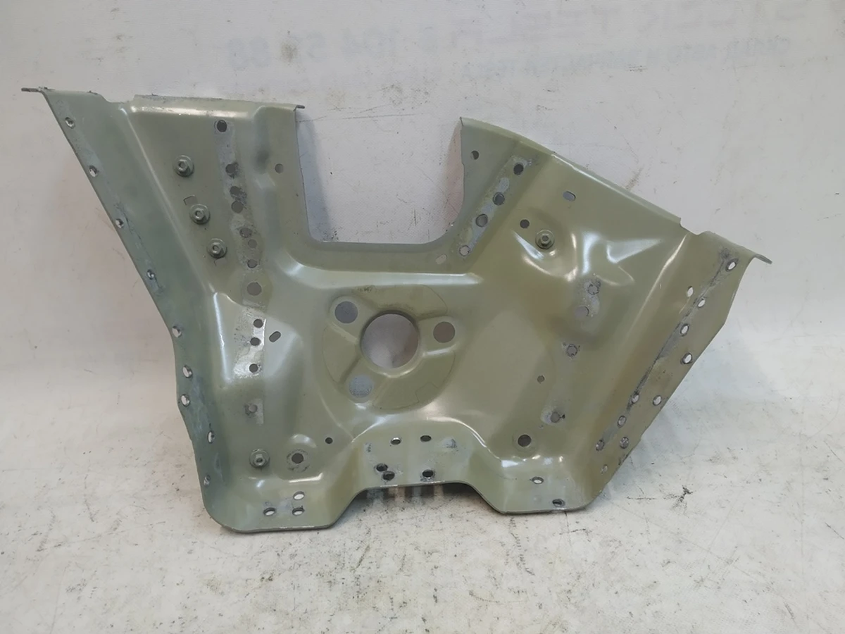 3 Чверть передня права склянка Tesla model Y 1487568-S0-D