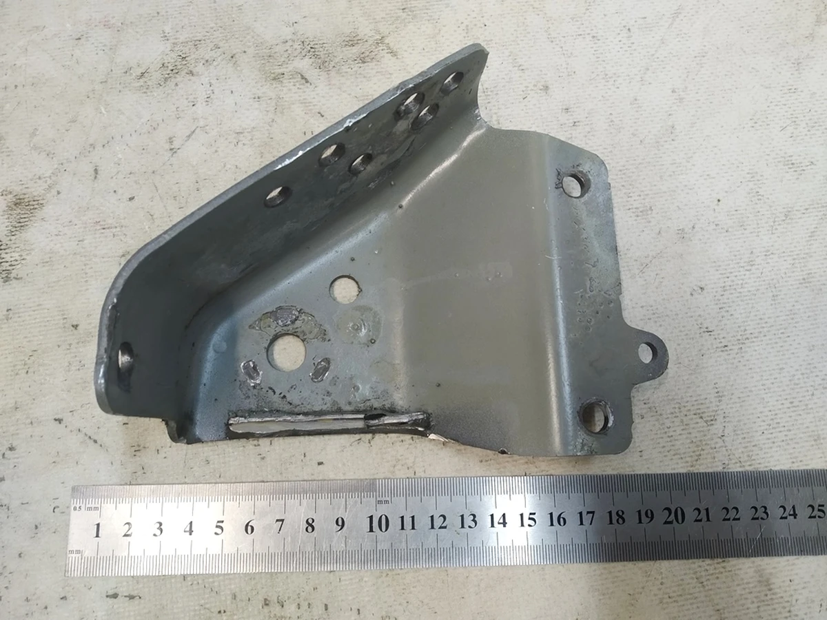 32 CAP - SUB-FRAME ATTACHMENT RH Tesla model Y 1487574-S0-A