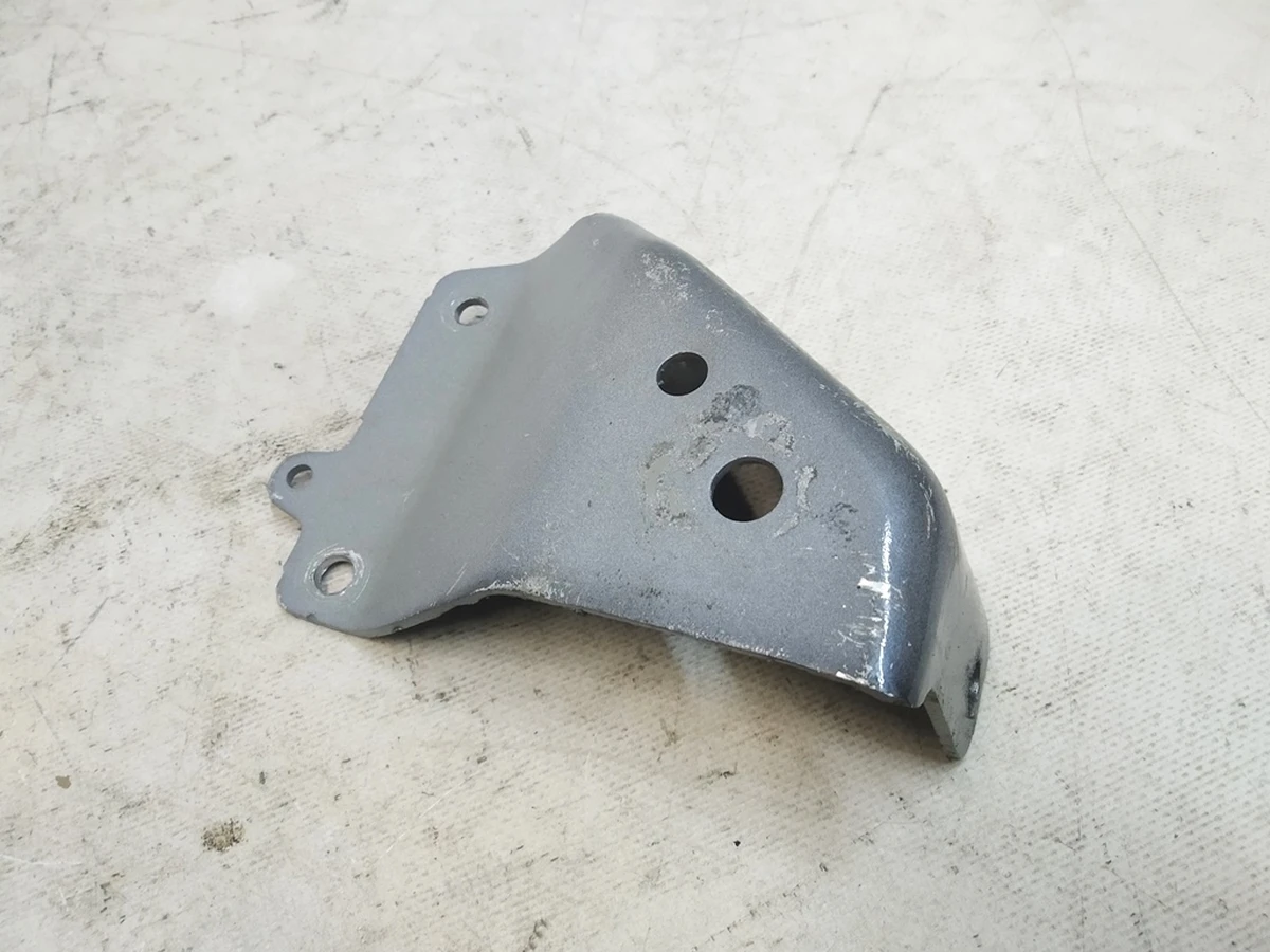 32 CAP - SUB-FRAME ATTACHMENT RH Tesla model Y 1487574-S0-A