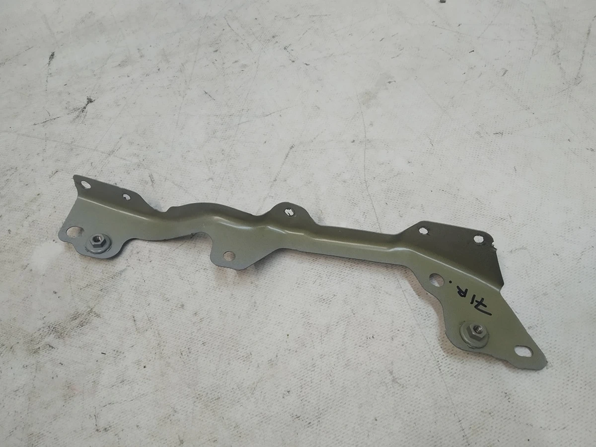 40 ASY - FENDER BRKT RH Tesla mode Y 1487582-S0-A