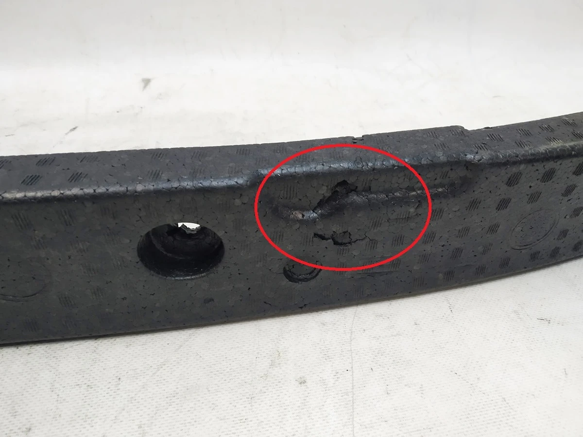2 Абсорбер бампера переднього (пінопласт) з пошкодженням Tesla model Y 1487605-00-A