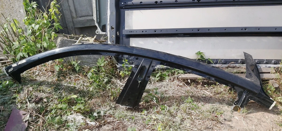 Кузов верхняя левая часть (фрагмент) Tesla model Y 1487697-S0-F