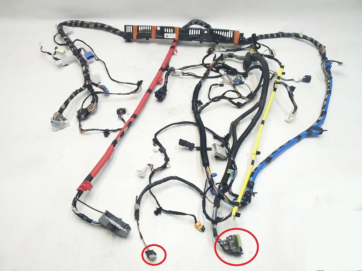 2 Електропроводка салону ліва Premium Tesla Model Y 1489041-00-F