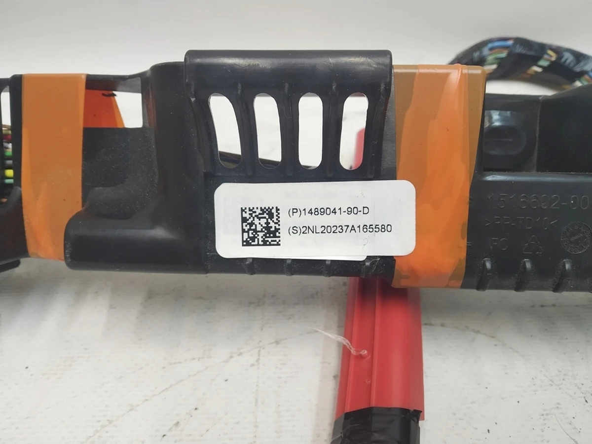 2 Электропроводка салона левая Premium Tesla Model Y 1489041-00-F
