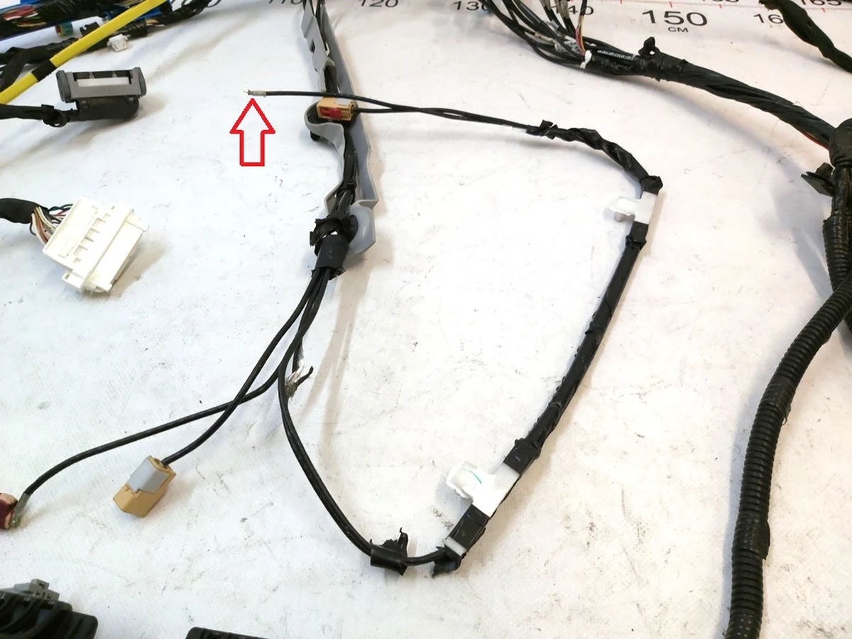 3 Електропроводка салону права Premium Tesla Model Y 1489042-00-F