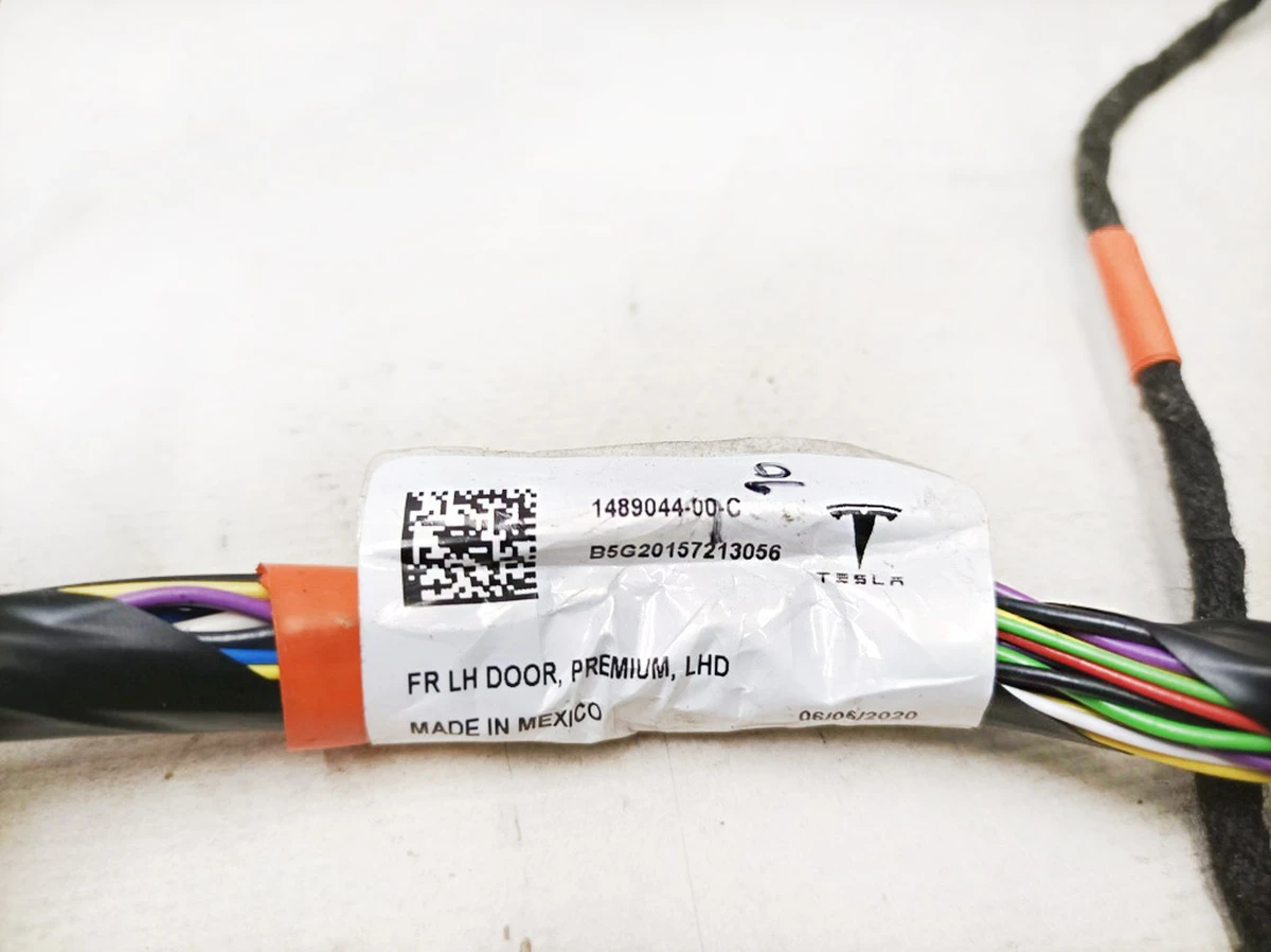 Premium front left front door wiring harness with damage Tesla Model Y 1489044-00-E