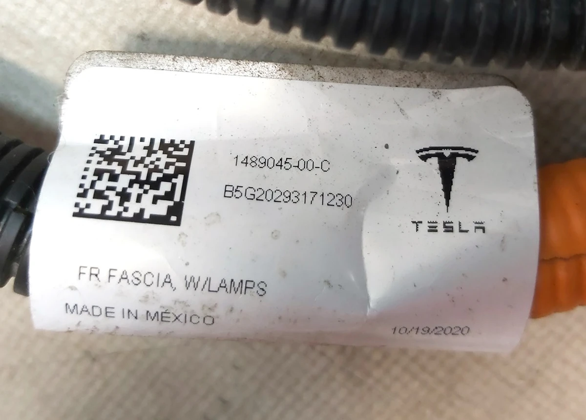 2 Електропроводка бампера переднього (6 парктроніків) FSD Tesla Model Y 1489045-00-C