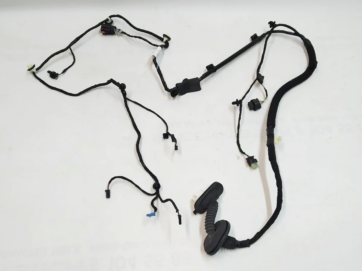 3 Електропроводка дверей задніх лівих Tesla Model Y 1489053-00-E