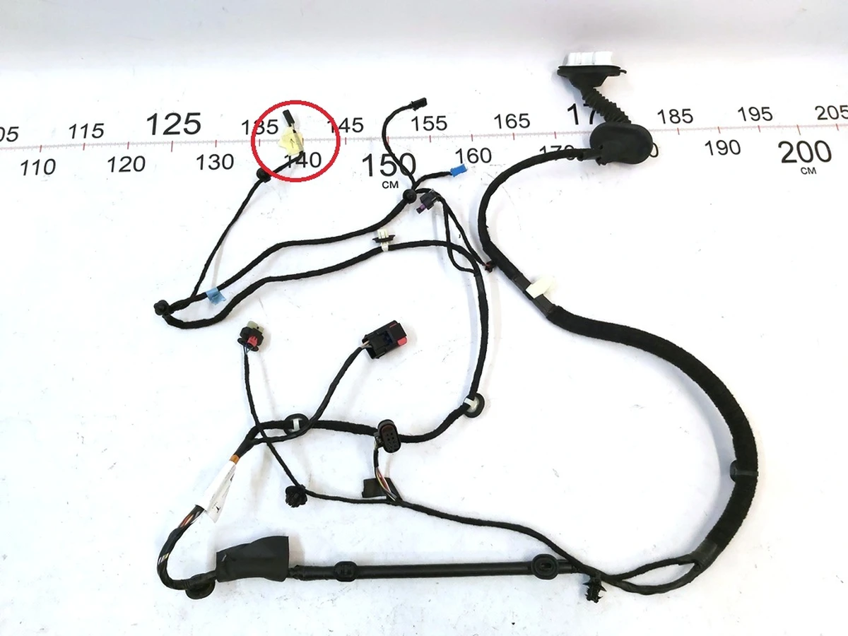3 Електропроводка дверей задніх лівих з пошкодженням Tesla Model Y 1489053-00-E