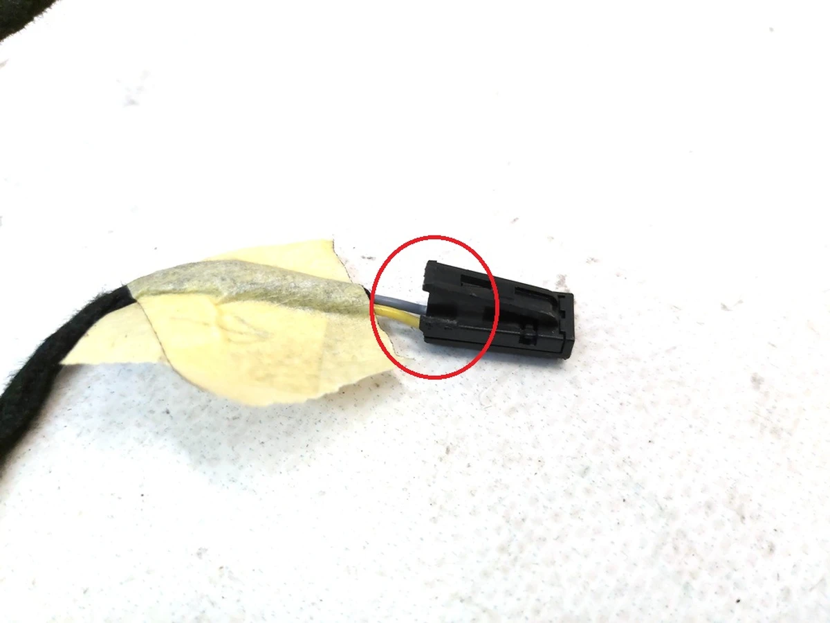 3 Електропроводка дверей задніх лівих з пошкодженням Tesla Model Y 1489053-00-E