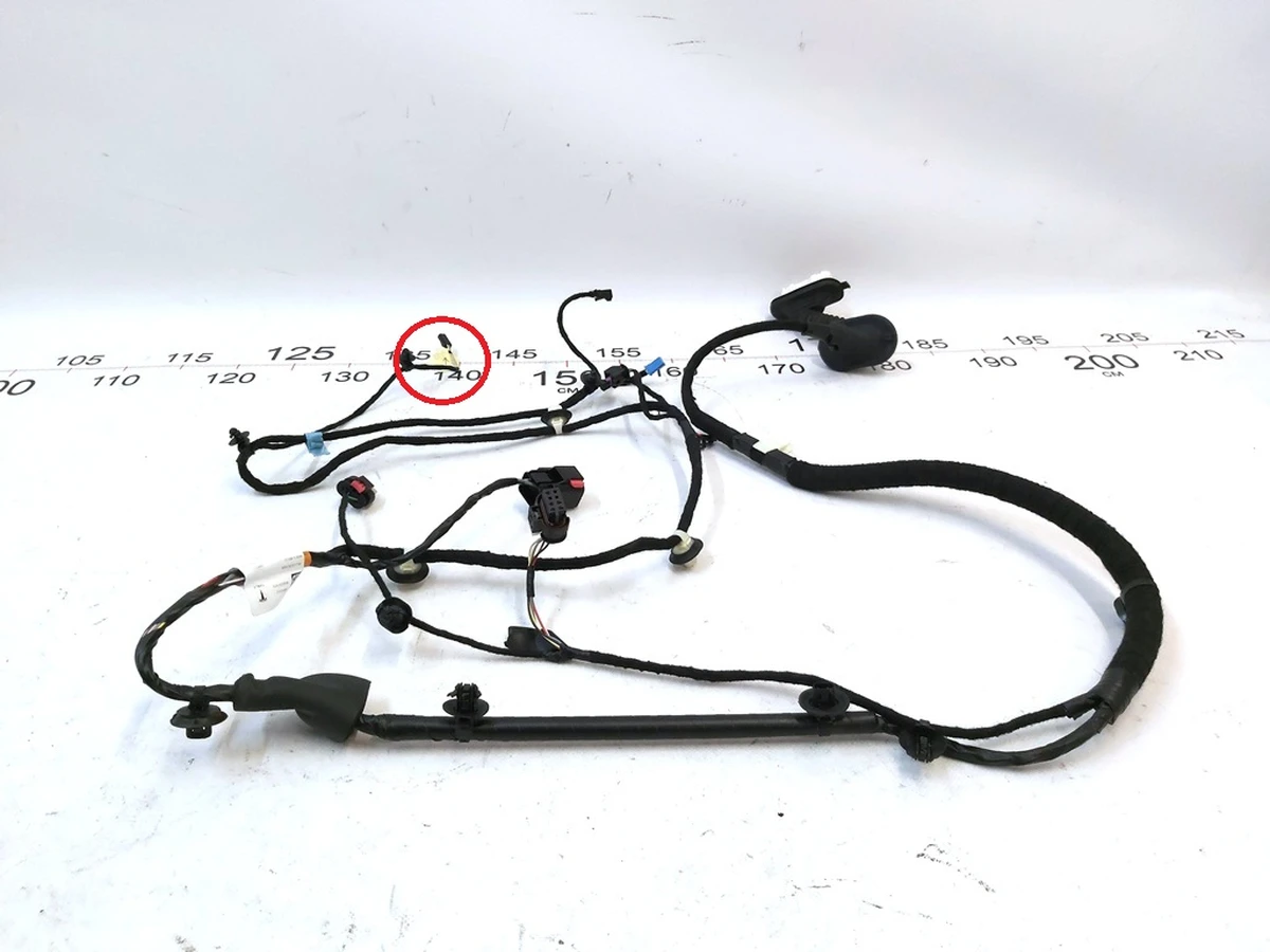 3 Електропроводка дверей задніх лівих з пошкодженням Tesla Model Y 1489053-00-E