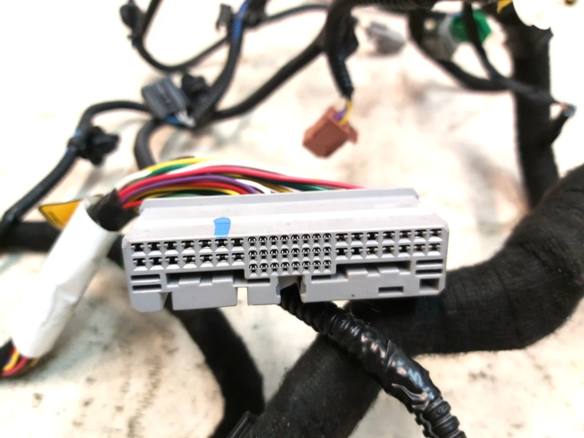 2 Електропроводка сидіння пасажирського Tesla Model 3, Model Y 1489060-02-D