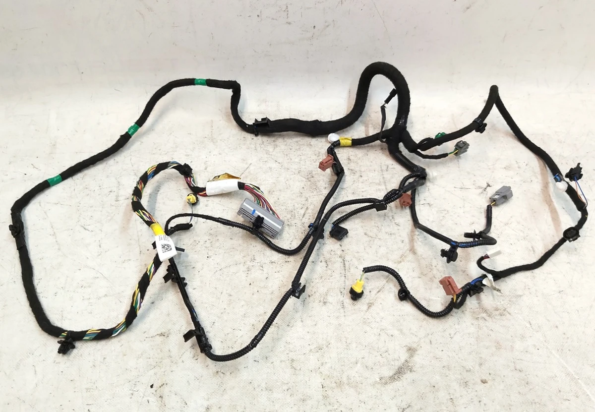 2 Електропроводка сидіння пасажирського Tesla Model 3, Model Y 1489060-02-D