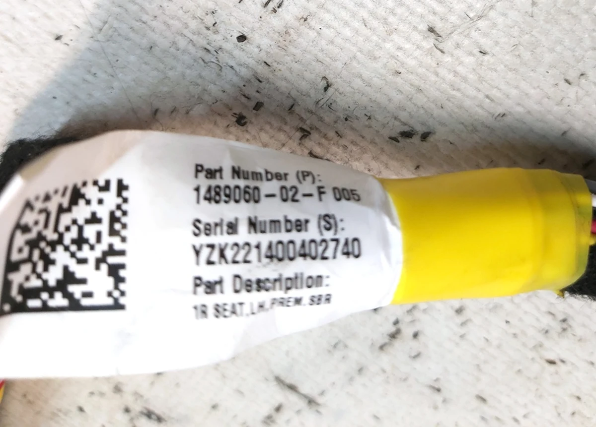 2 Электропроводка сиденья пассажирского Tesla model Y 1489060-02-D