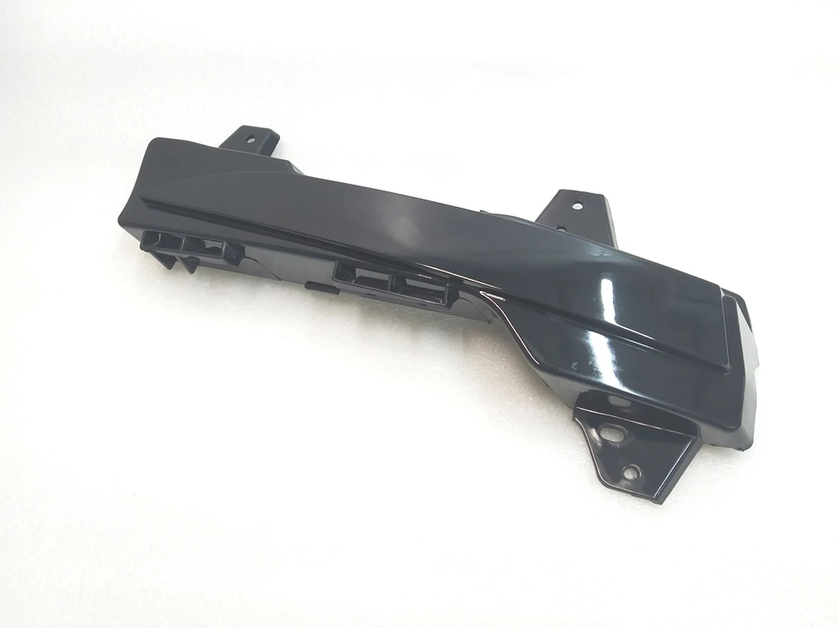 2 Заглушка фары противотуманной правой Tesla Model 3, Model Y 1077390-00-F