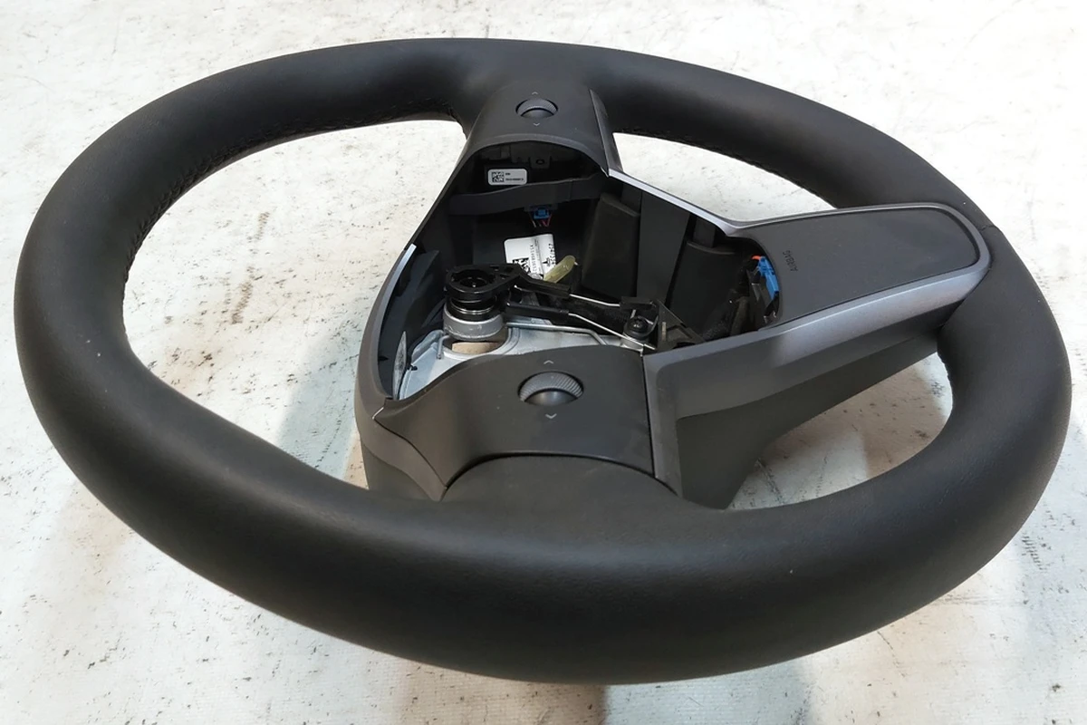 1 Рульове колесо в зборі PREMIUM з підігрівом Tesla Model 3, Model Y 1490214-00-B