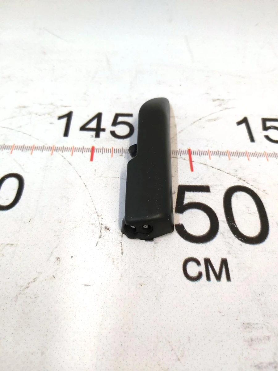 Форсунка важеля склоочисника лівого правого спарена Tesla Model Y 1490249