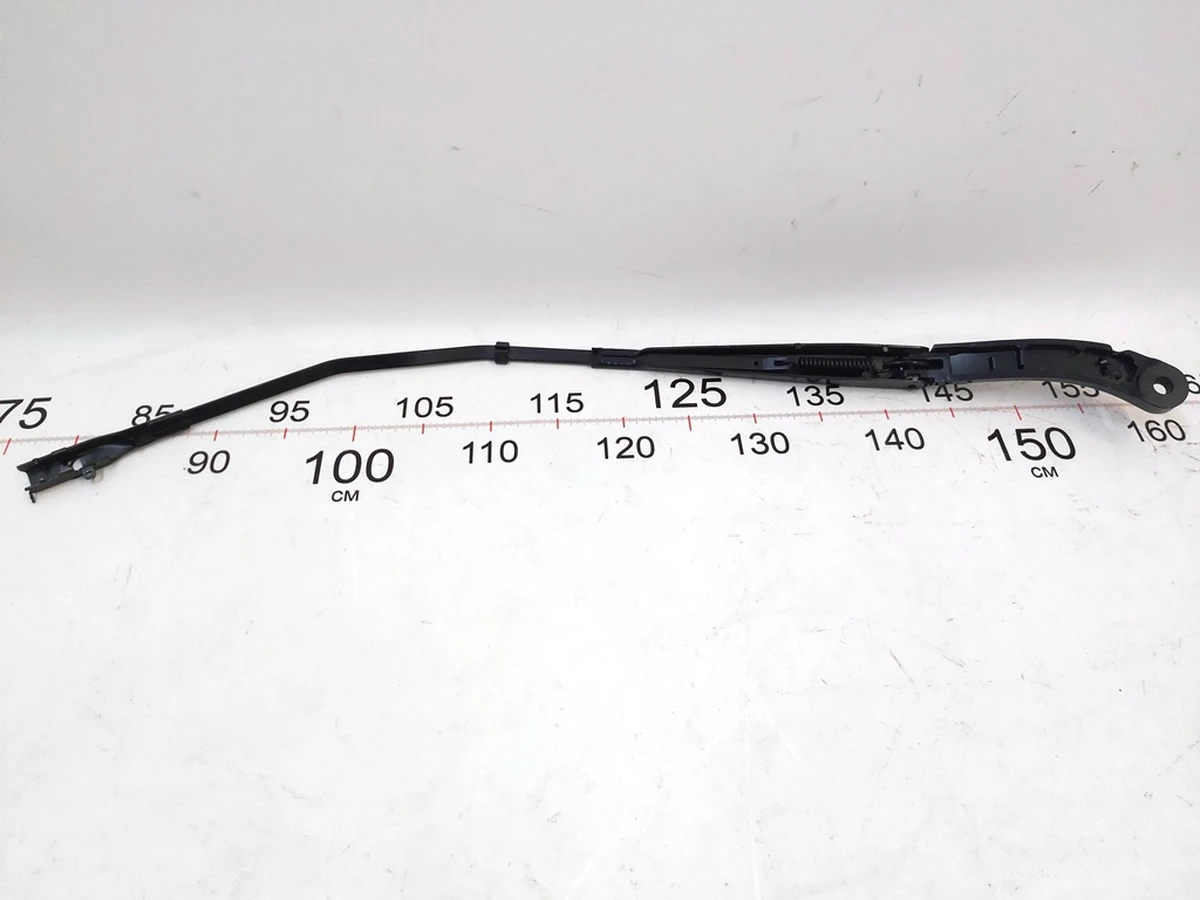 3 Важіль склоочисника правий Tesla Model Y 1490248-00-C