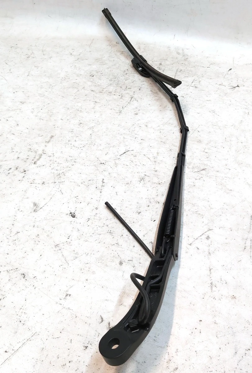 8 Right windshield wiper arm with line, brush and nozzle assembly Tesla model Y 1490248-00-C
