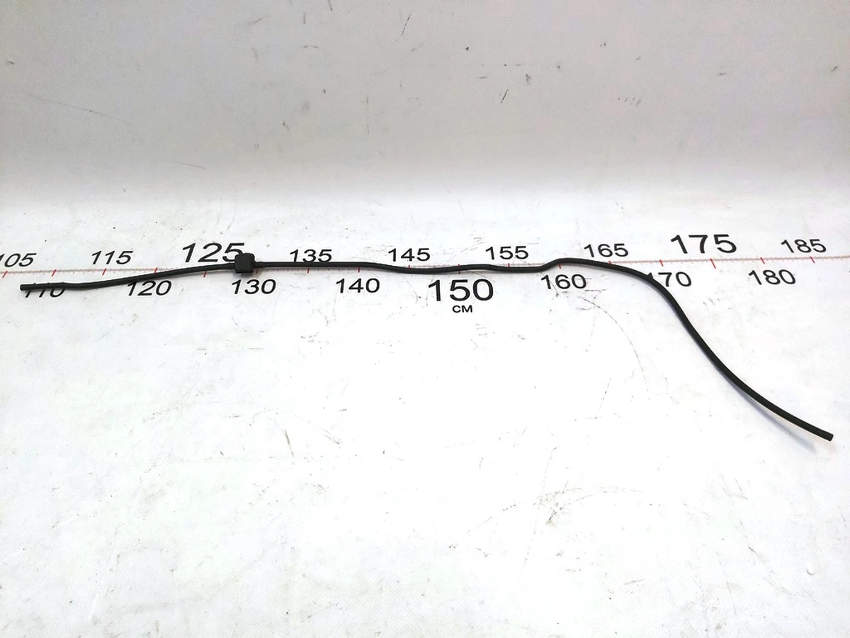 Магістраль омивача лобового скла правого з додатковою форсункою Tesla Model Y 1490249-00-C