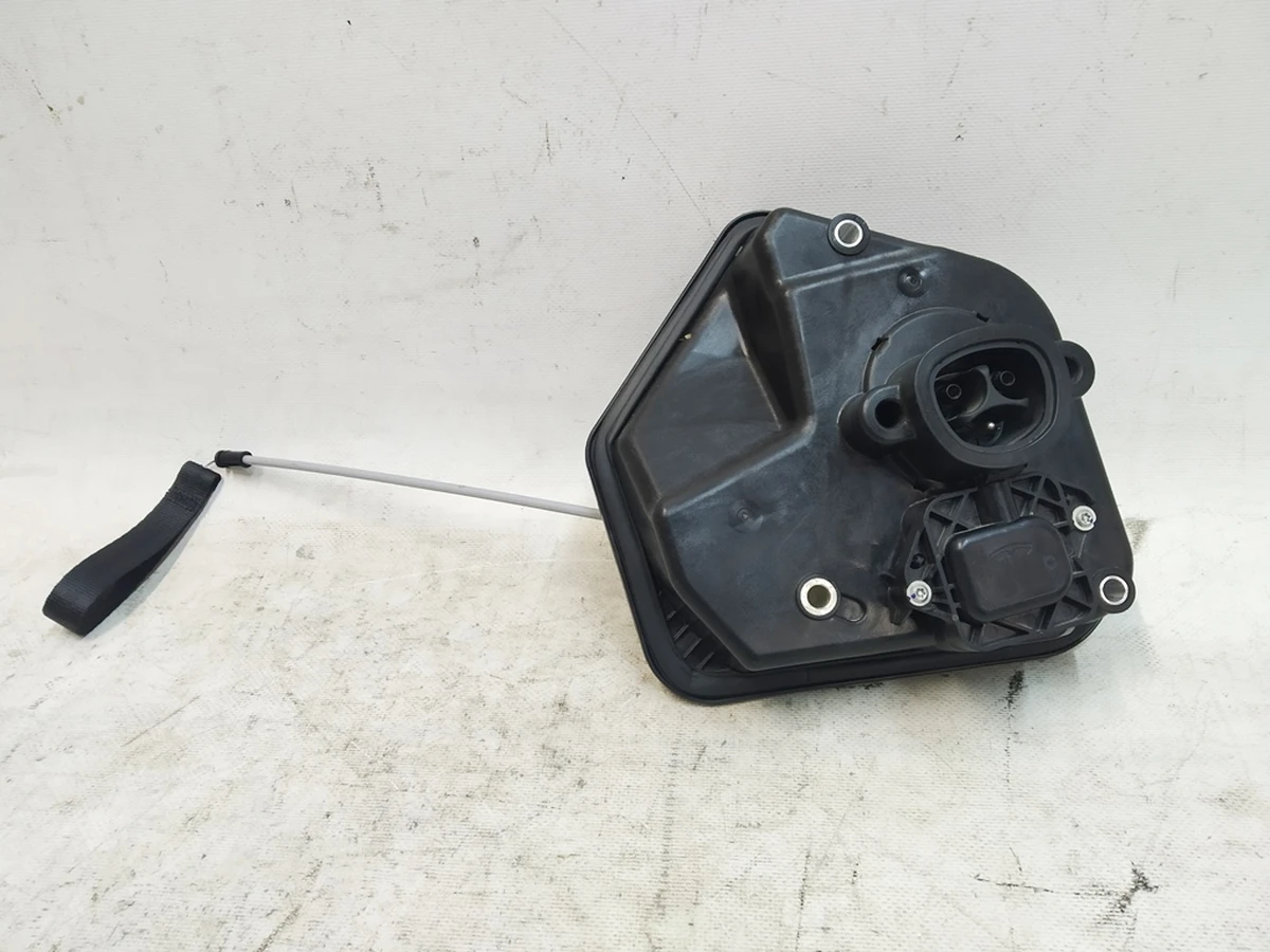 1 CHARGEPORT, NA,CP,M3/Y Tesla model 3, model Y 1490374-10-E