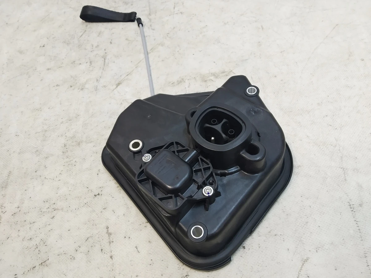 1 Порт зарядки REV01 в зборі Tesla model 3, model Y 1490374-10-E