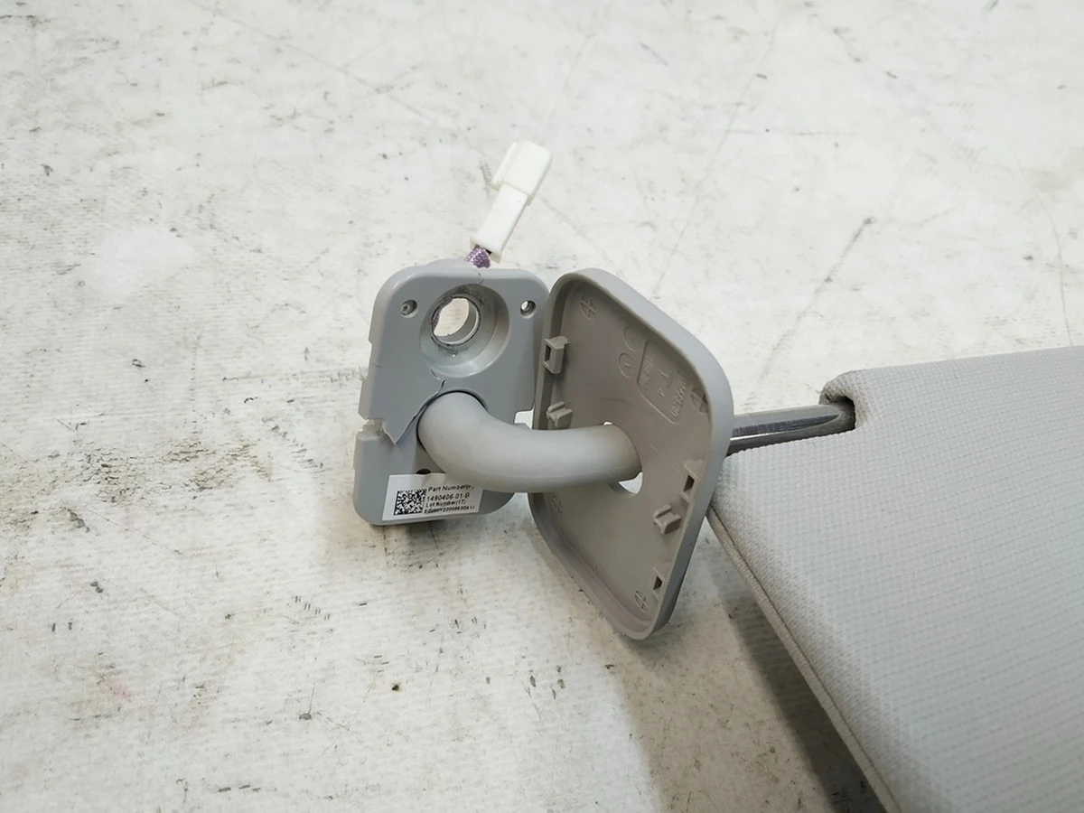 2 Козирок сонцезахисний пасажирський PROVIDENCE (текстиль) пошкоджений Tesla model Y 1490406-01-B