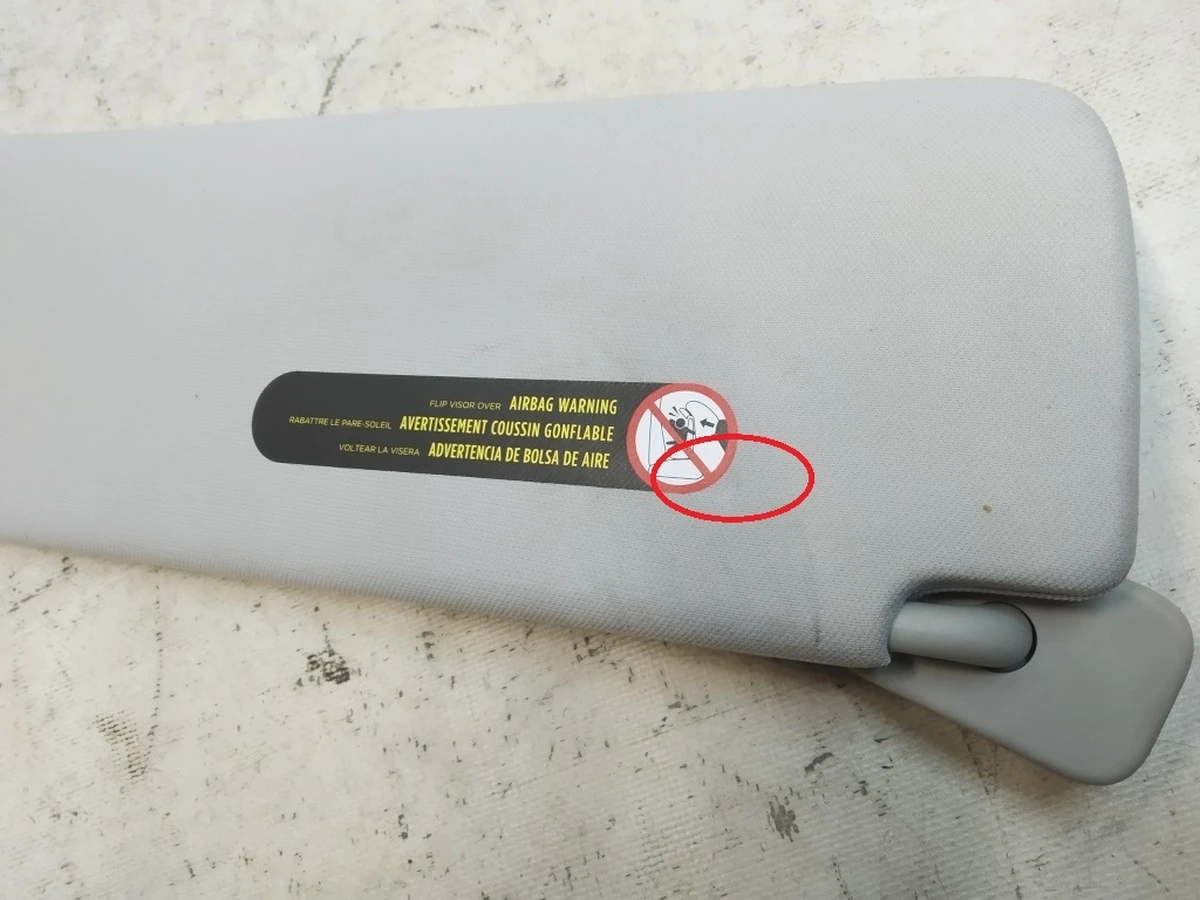 2 Козирок сонцезахисний правий пасажирський PROVIDENCE (текстиль) пошкоджений Tesla model Y 1490406-01-B