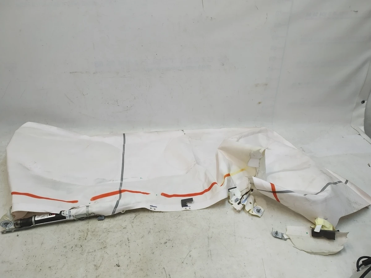 2 Подушка безпеки бокова права (шторка) (під відновлення) Tesla model Y 1675066-00-B.