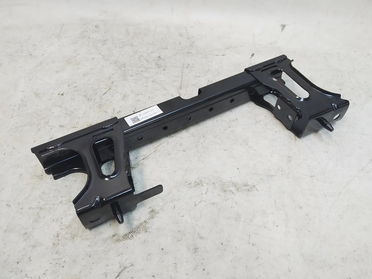 17 Кронштейн крепления сиденья 1-й ряд левый водительскй, правый пасажирский Tesla model Y 1490675-00-D