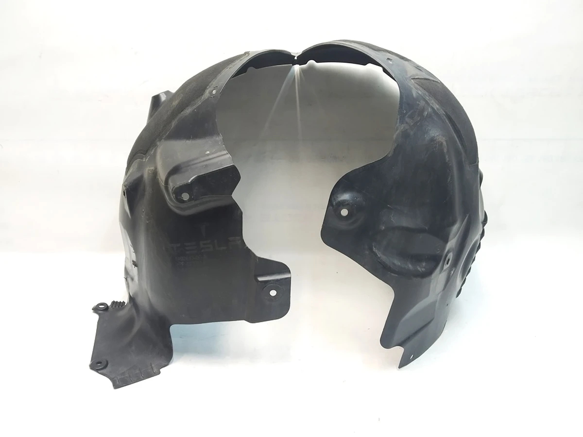 1 Підкрилок передній лівий Tesla Model Y 1492613-00-C