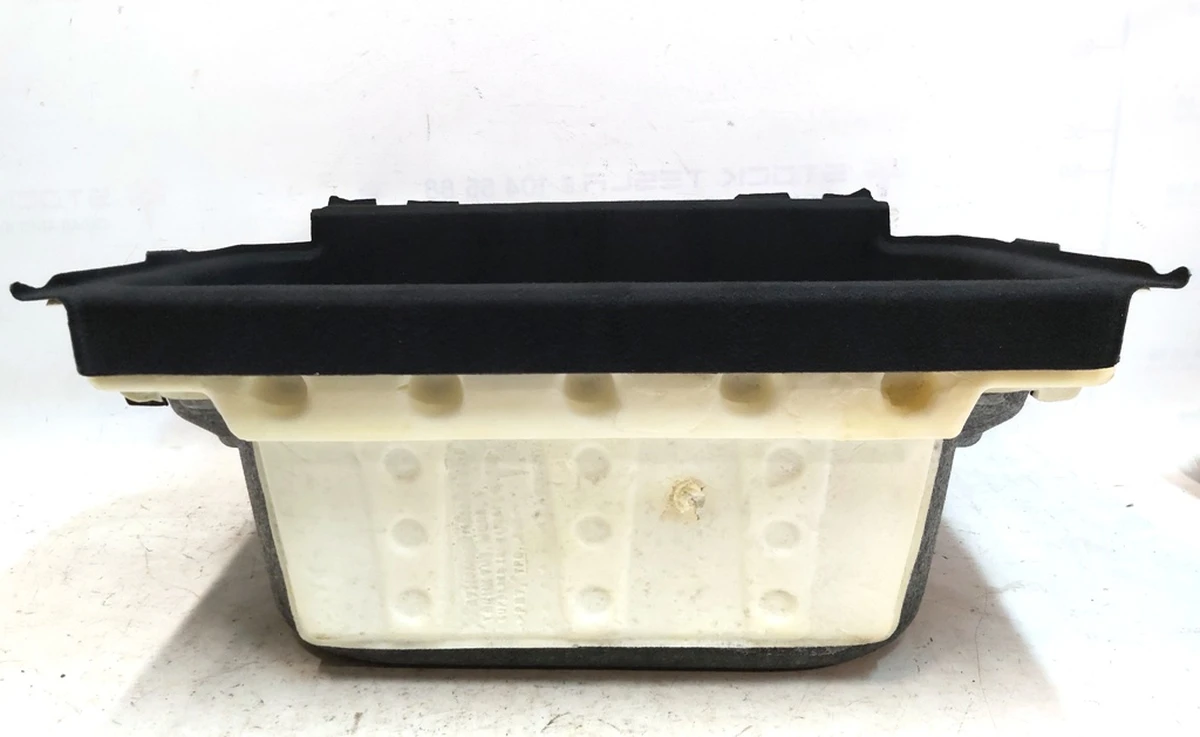 1 Покриття килимове багажного відсіку Tesla Model Y 1492945-00-C