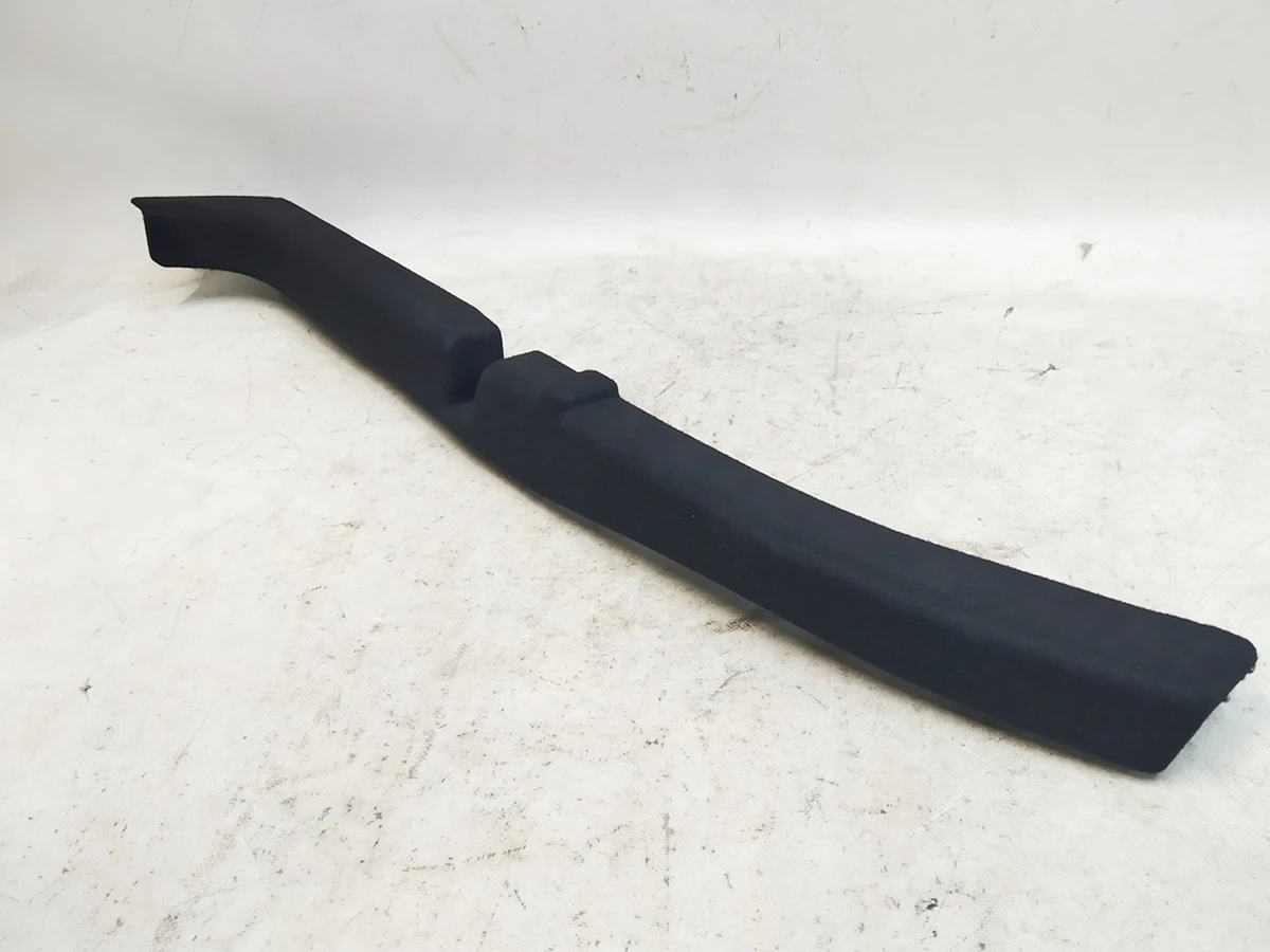 8 END ITEM, LOAD FLOOR BRACKET LH, Tesla model Y 1492953-00-C