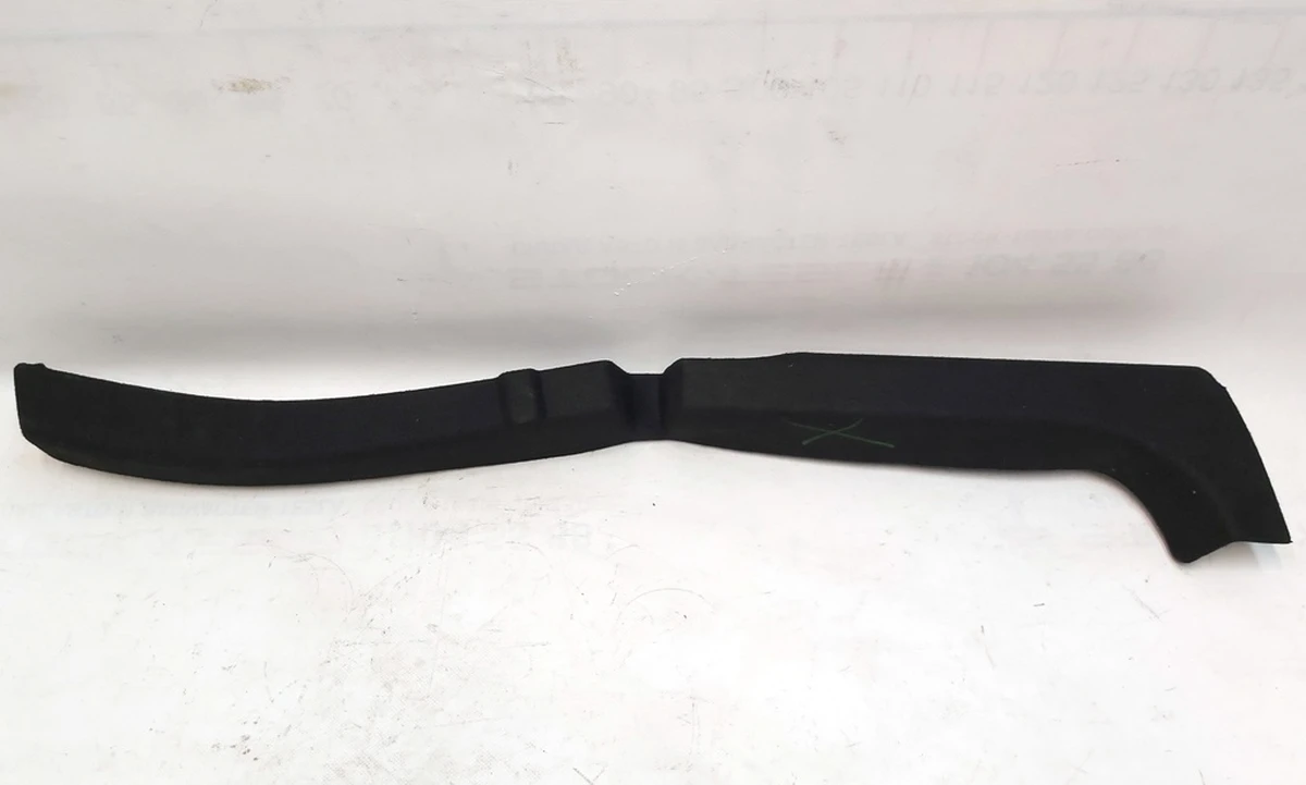 10 Кронштейн підлоги багажника правий з обшивкою Tesla model Y 1492955-00-C