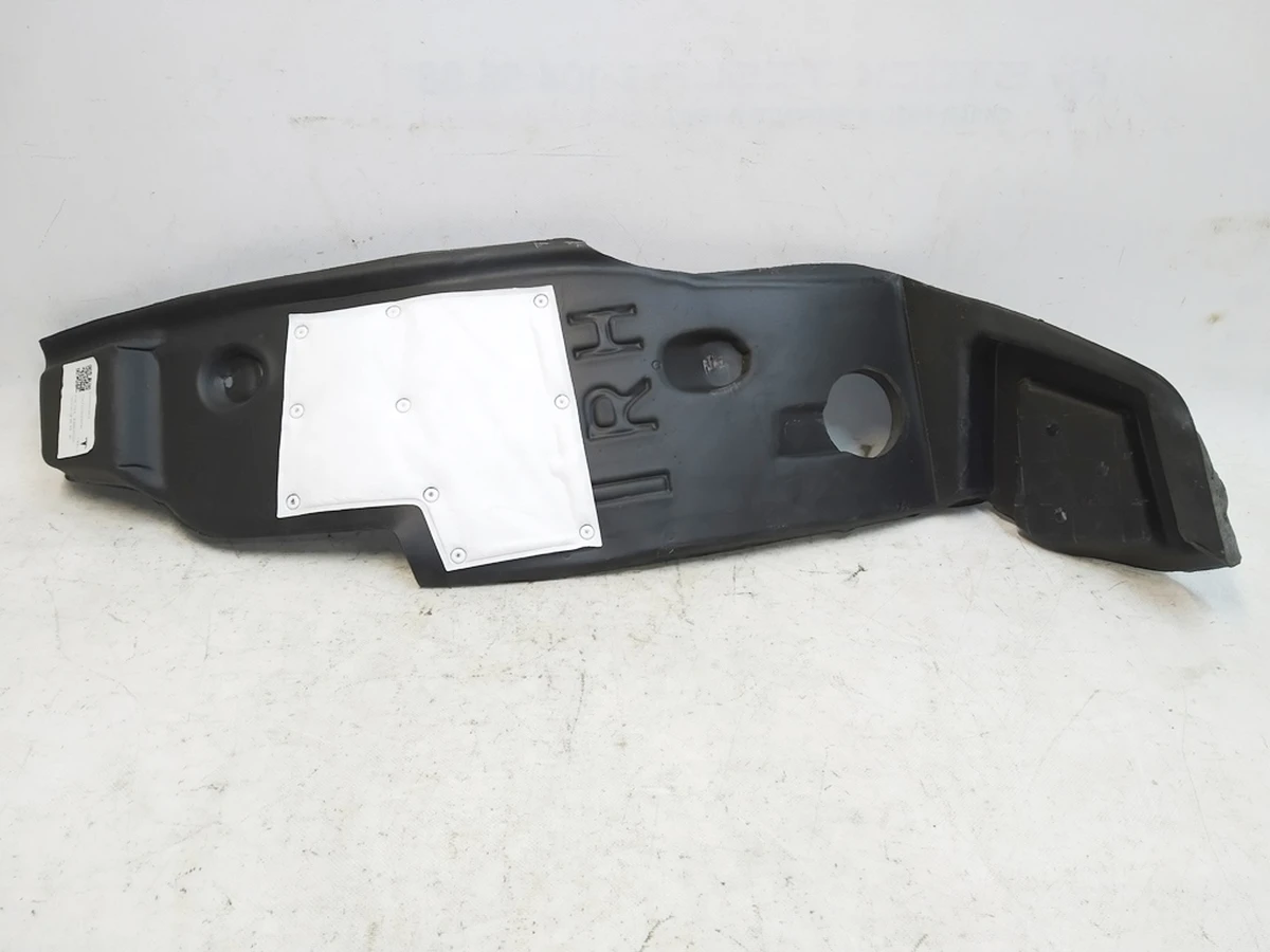 4 Теплошумоізолятор арки стійка C права Tesla Model Y 1492998-00-D