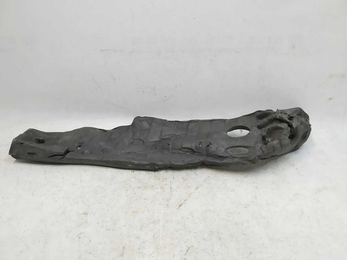 4 END ITEM, WHEELHOUSE INSULATOR RR RH, damaged Tesla model Y 1492998-00-D