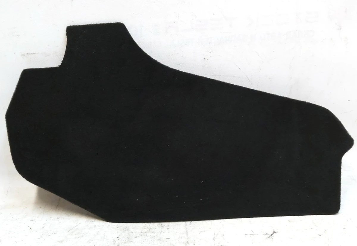 29 Облицювання центральної консолі ліва передня Tesla model Y 1493061-00-C