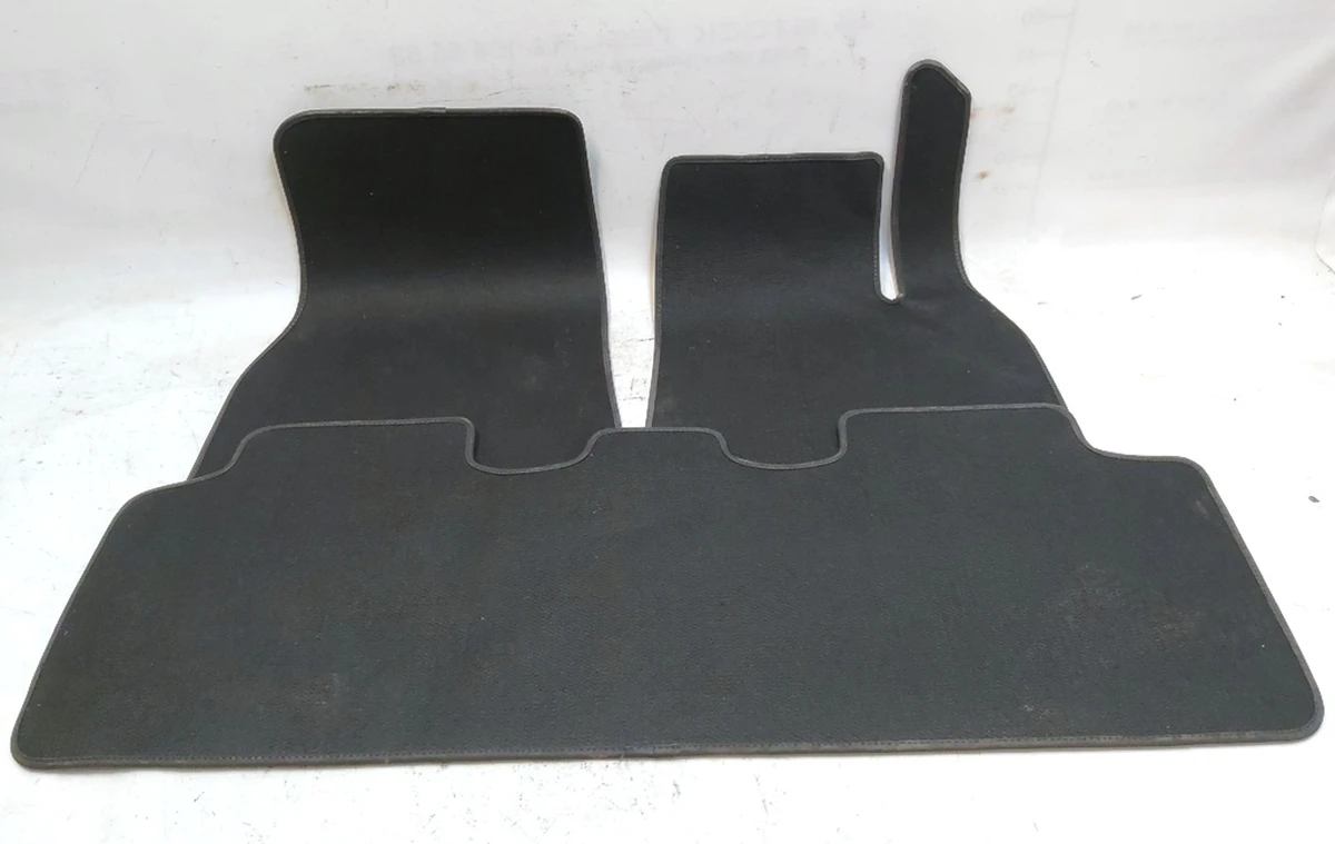 Комплект килимків салону 3 одиниці Tesla model Y 1493064-00-B