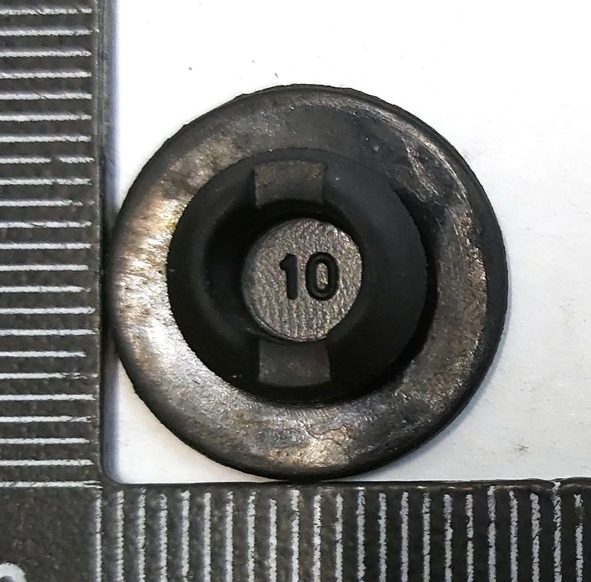 Rubber plug (diameter 10 mm) of the trunk lid Tesla model Y 1493410