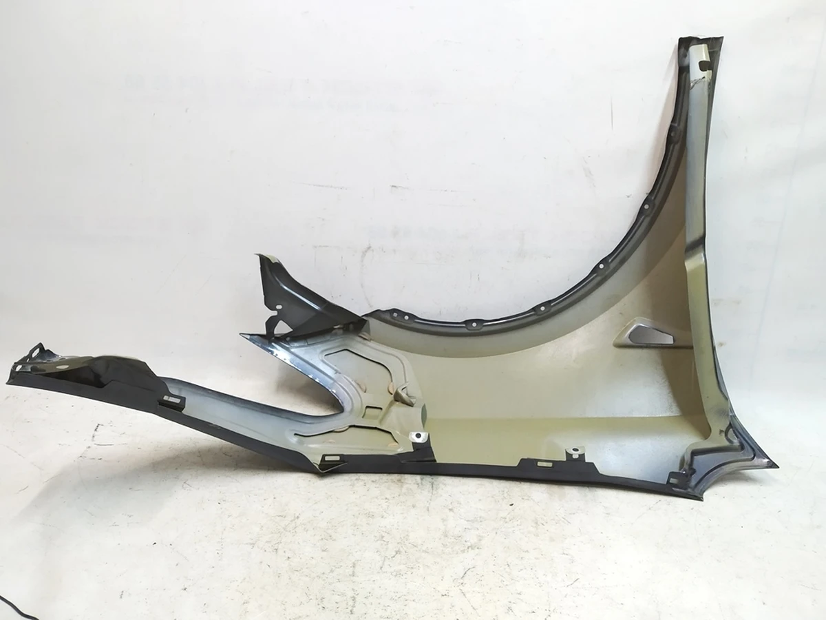 1 Крило переднє ліве з пошкодженням PMNG MIDNIGHT SILVER Tesla Model Y 1493451-12-A