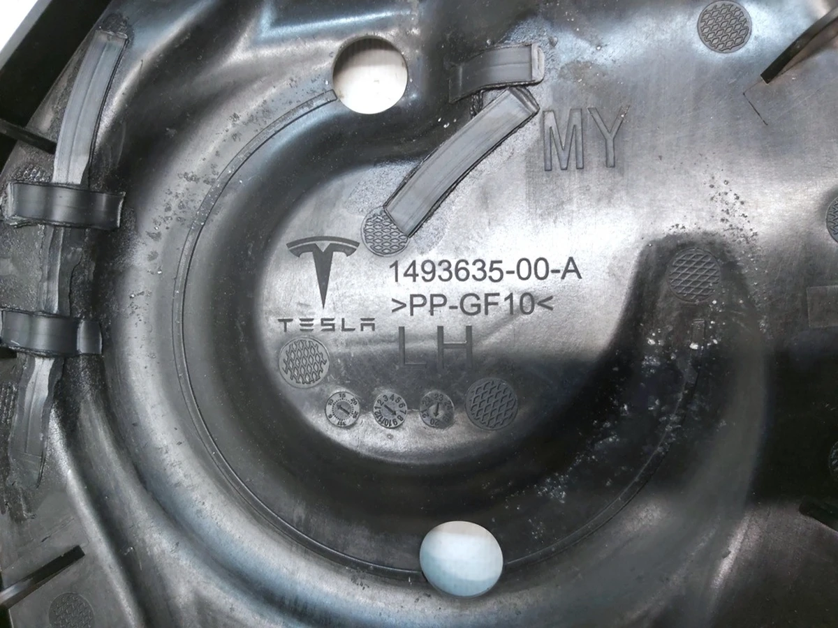 6 MODEL Y, REAR SUSPENSION AERO COVER, LH restored Tesla Model 3, Model 3 Jan 2024, Model Y 1493635-00-A 1111302-00-B